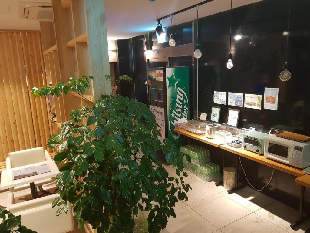 Sky Hotel チャングウォン エクステリア 写真