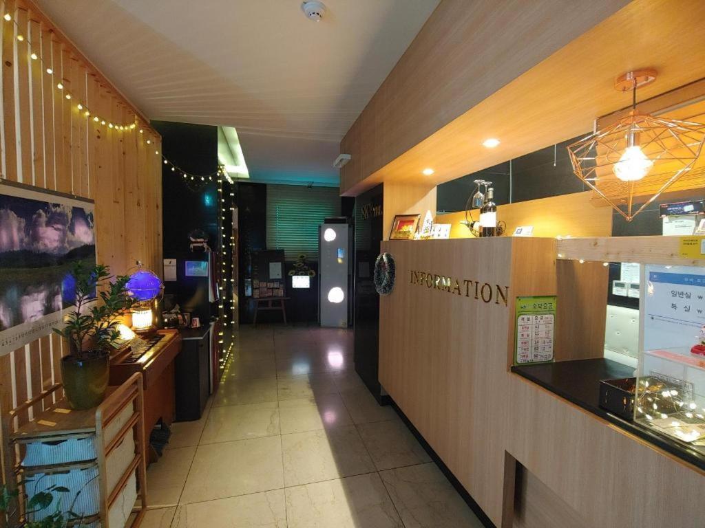 Sky Hotel チャングウォン エクステリア 写真