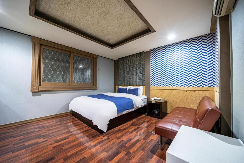 Sky Hotel チャングウォン エクステリア 写真