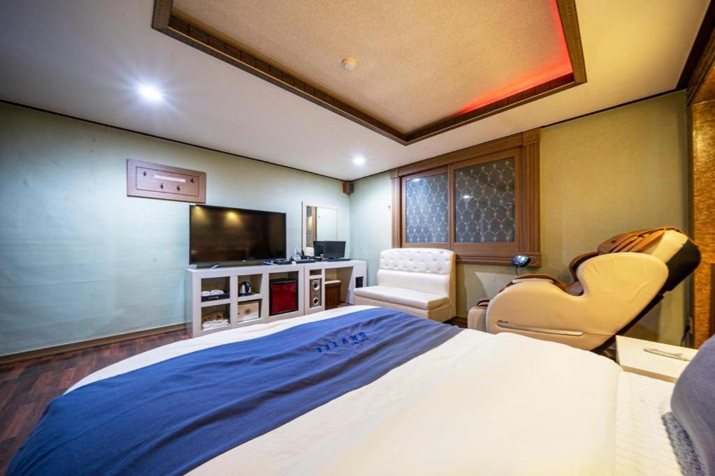 Sky Hotel チャングウォン エクステリア 写真
