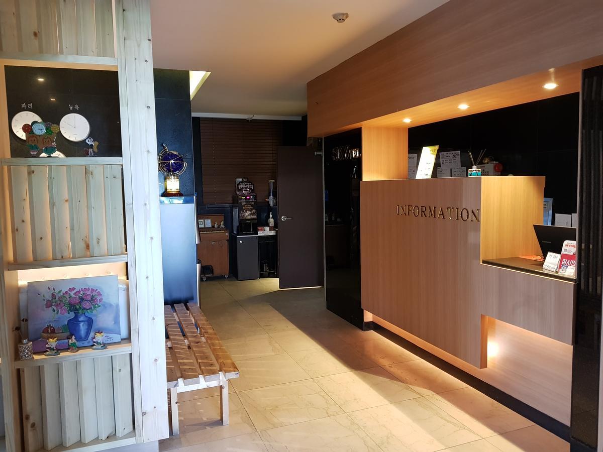 Sky Hotel チャングウォン エクステリア 写真